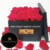 Caja de madera con 25 rosas - Luxury Roses