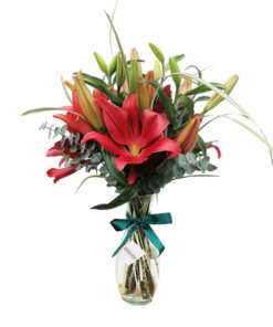 Florero con Lirios Rojos